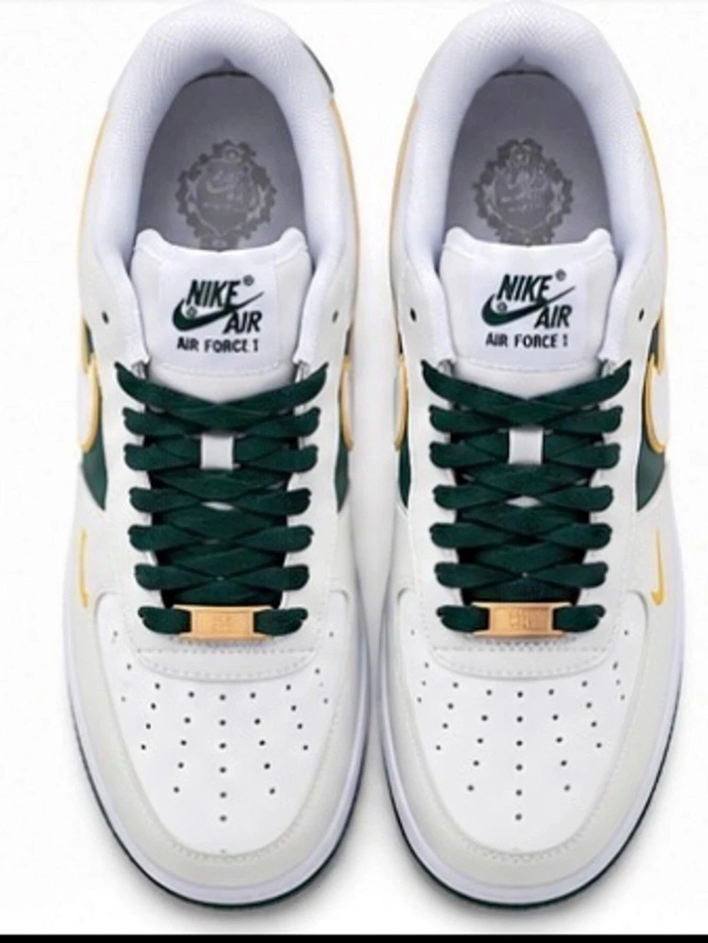 Nike Air Force 1 Sneakers in White & Green Like New